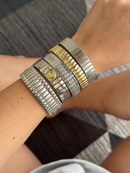Titanium Steel Elastic Bracelet for Women.Heart Shape.1Pcs.Gold Plated Punk Jewelry.Hip Hop. New Design