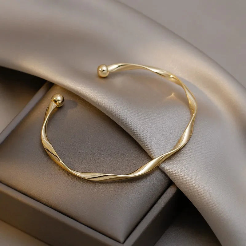 Retro Cuff Bracelet Opening Bangles for Women Minimalism Twisted Bracelets Wristband Jewelry Mom Wife Girls Birthday Gifts ﻿