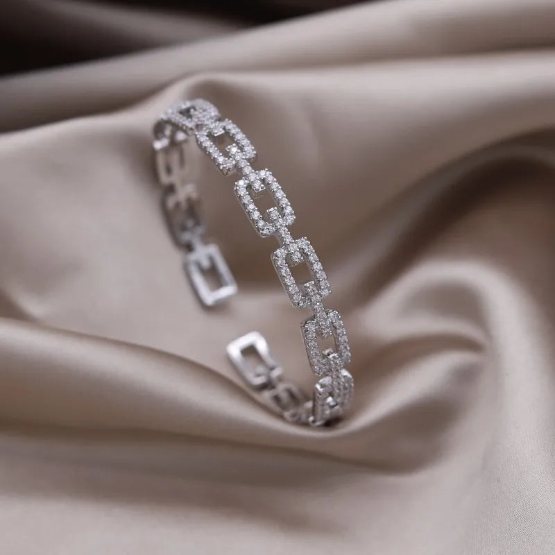 2024 French new design fashion jewelry two-color plated zircon letter X opening bracelet elegant women's daily work accessories