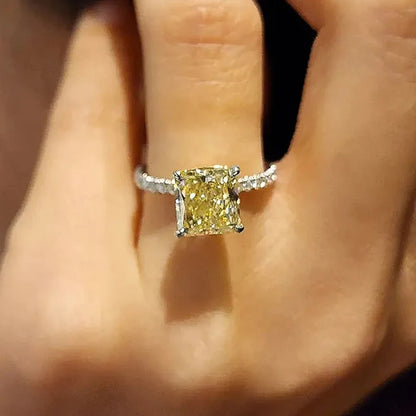 Exquisite Square Yellow CZ Finger Ring for Women Temperament Elegant Wedding Band Accessories Chic Gift Statement Jewelry