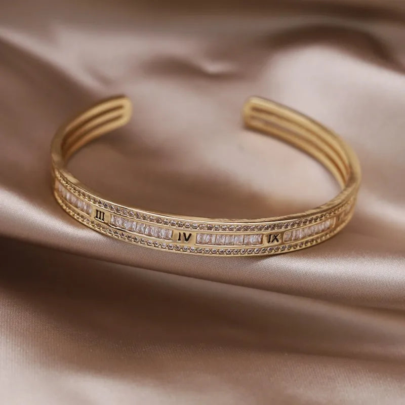 2024 French new design fashion jewelry two-color plated zircon letter X opening bracelet elegant women's daily work accessories