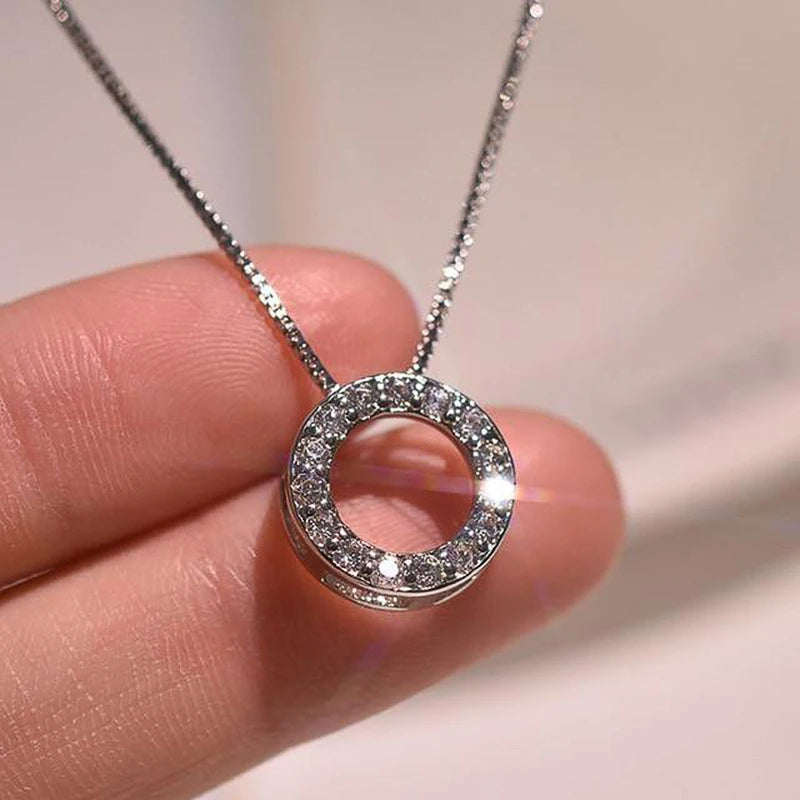 Circle Necklace with Cubic Zirconia Simple Stylish Clavicle Chain Necklace for Women Wedding Eternity Jewelry