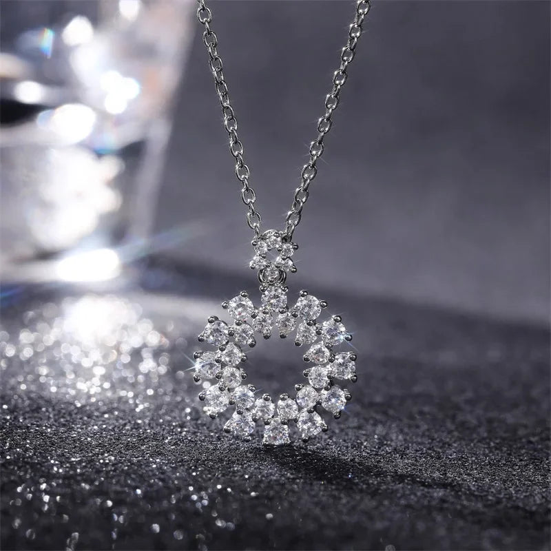 Circle Necklace with Cubic Zirconia Simple Stylish Clavicle Chain Necklace for Women Wedding Eternity Jewelry