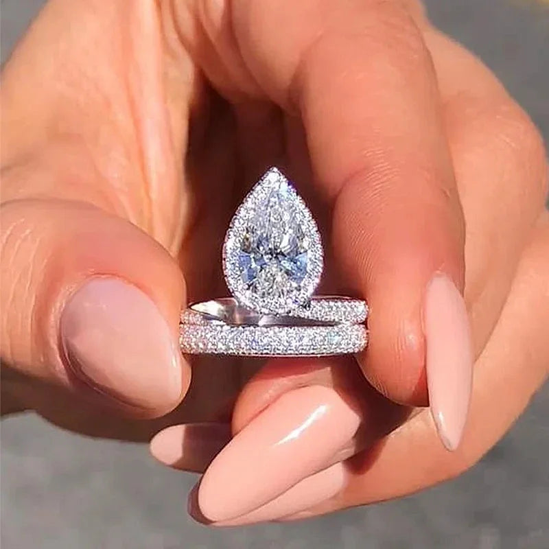Trendy Luxury Pear Shaped Cubic Zircon Crystal Rings for Women Gorgeous Engagement Wedding Band Accessories Bling Jewelry
