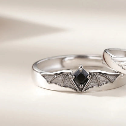 Luxury Crystal Angel Demon Couple Rings for Women Men Romantic Fashion Wings Design Adjustable Engagement Ring Wedding Jewelry