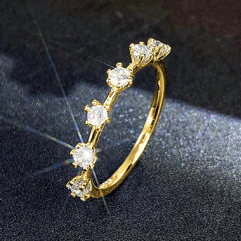 Fashion Contracted Design Women's Ring with Brilliant White Cubic Zirconia Wedding Party Daily Wearable Statement Jewelry