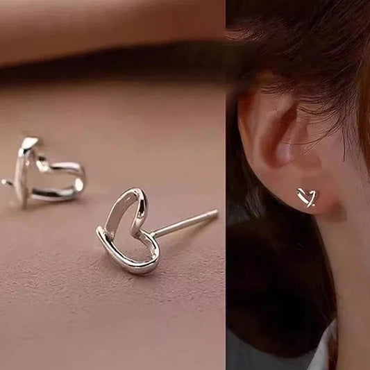 Minimalist Heart Shaped Stud Earrings for Women Glossy Neat Fresh Teens Ear Accessories Charms Daily Wear Party Jewelry