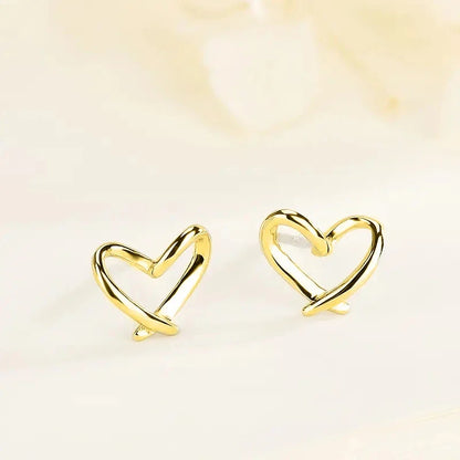Minimalist Heart Shaped Stud Earrings for Women Glossy Neat Fresh Teens Ear Accessories Charms Daily Wear Party Jewelry