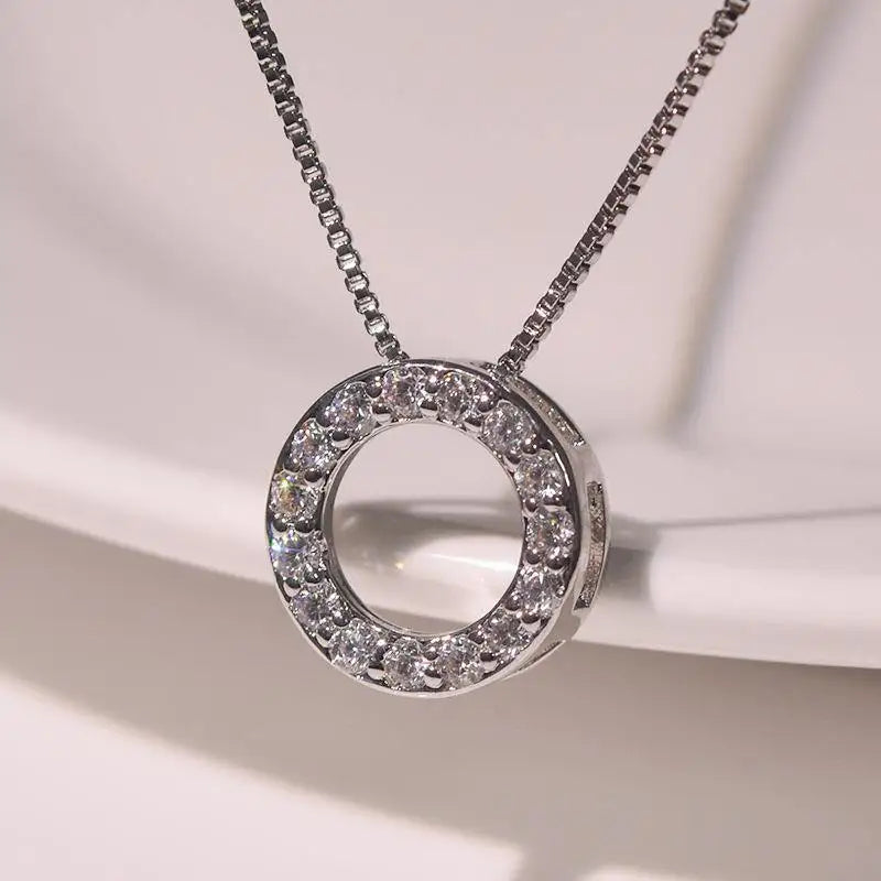 Circle Necklace with Cubic Zirconia Simple Stylish Clavicle Chain Necklace for Women Wedding Eternity Jewelry