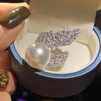 Gorgeous Graceful Simulated Pearl Finger Ring Female Wedding Party Jewelry with Brilliant Zirconia Luxury Accessories