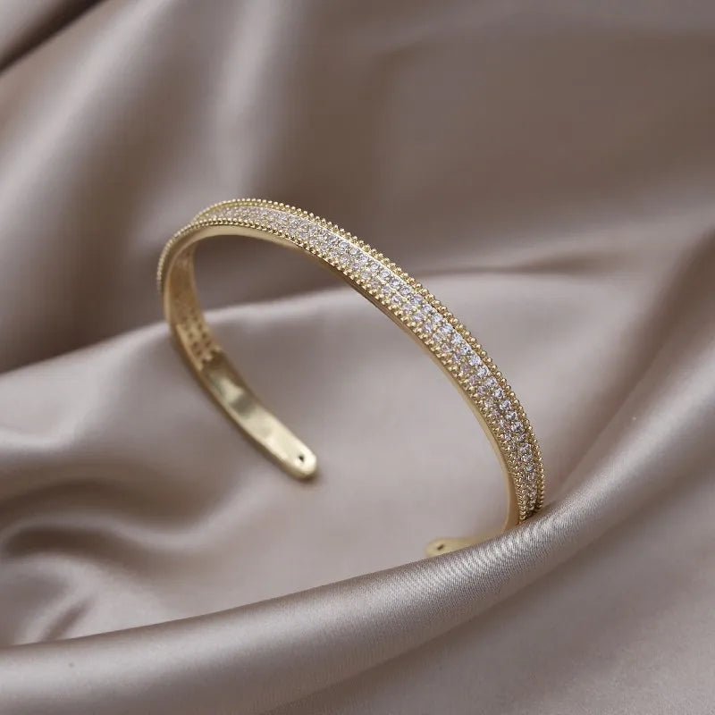 2024 French new design fashion jewelry two-color plated zircon letter X opening bracelet elegant women's daily work accessories