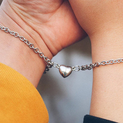 2Pcs/set Magnet Couple Bracelets Heart Attraction Bracelet Sliver Love Charm Simple Cuban Chains Key Lock Jewelry Gifts