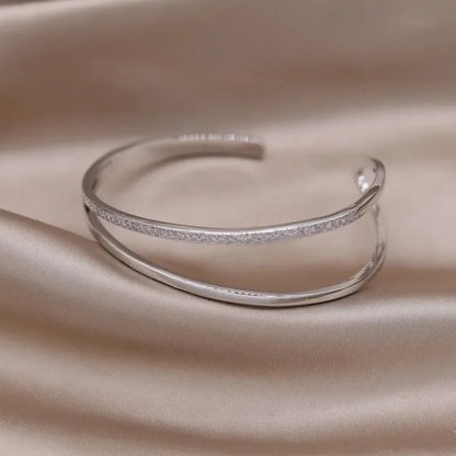 2024 French new design fashion jewelry two-color plated zircon letter X opening bracelet elegant women's daily work accessories